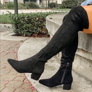🔥Black over the knee boots 🔥